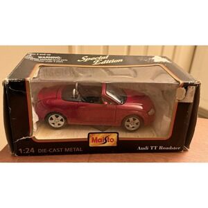 Maisto 1/24 Scale Model Car Audi TT Roadster Red  In Orginal Box Special Ed‎